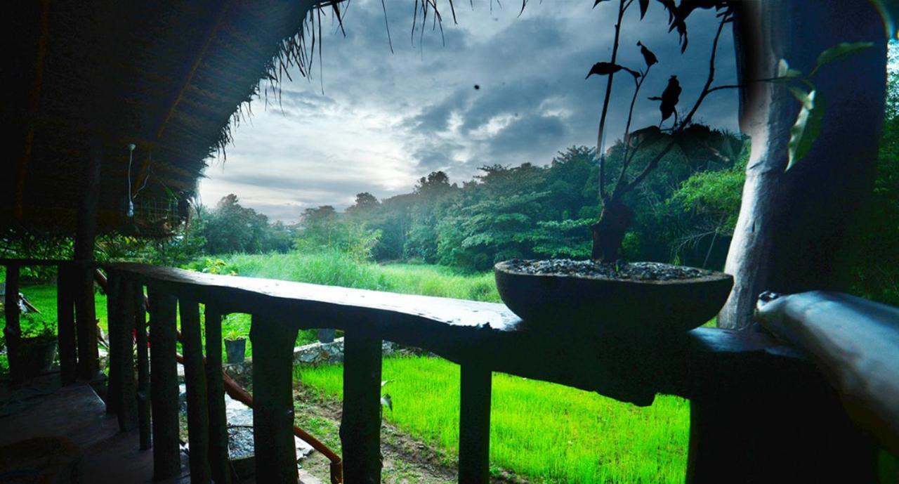 Aliya Riverside&Safari Resort Udawalawe Dış mekan fotoğraf
